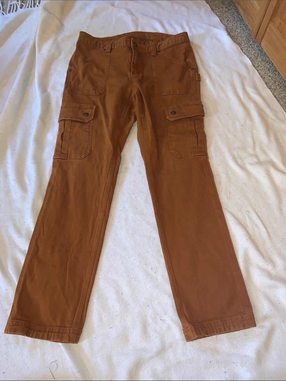 Duluth Trading Curvysetter waist cargo jeans saddle tan 6x29